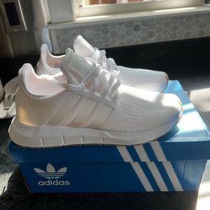 Adidas swift run